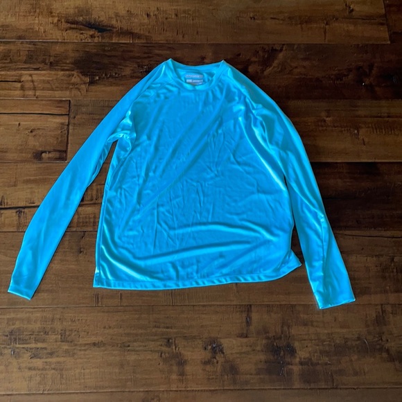 Columbia Women’s Sunshirt - Picture 2 of 3